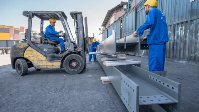 بستهبندی و بارگیری